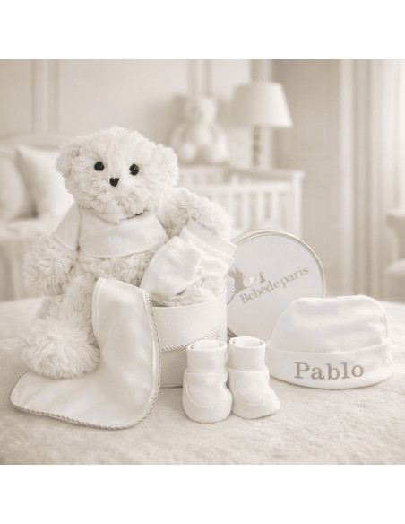 Baby Gift Set: Booties, Mittens & Hat + Plush Toy in Vintage Box