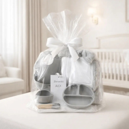 Silicone Tableware + Personalized Winter Fleece Blanket| Practical and Stylish Newborn Gift