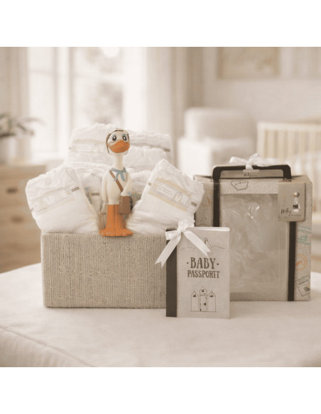 Nicky XL Diaper Cake with Teether | Practical & Adorable Newborn Gift – Bebedeparis.com