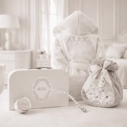 Diaper Cake with Baby Bathrobe, Keepsake Suitcase & Pacifier Clip | Newborn Gift Set 2