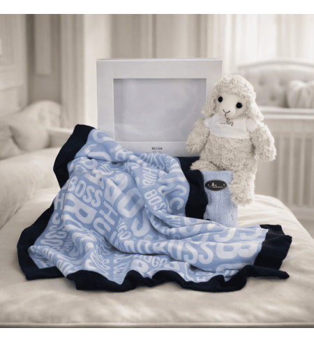 Hugo Boss Baby Blanket Set | Soft & Stylish Baby Gift – Bebedeparis.com